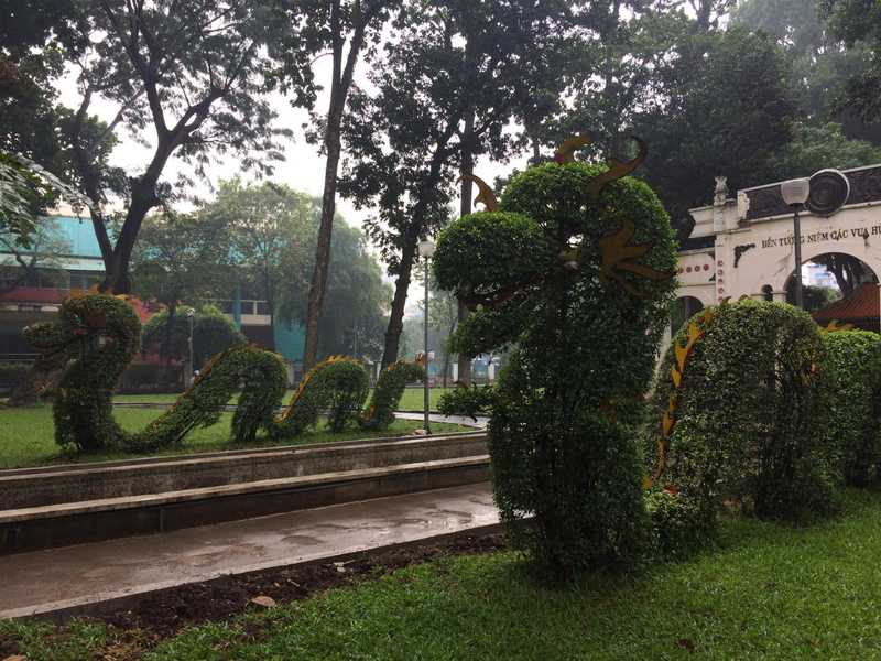 Who doesn't love a topiary dragon?